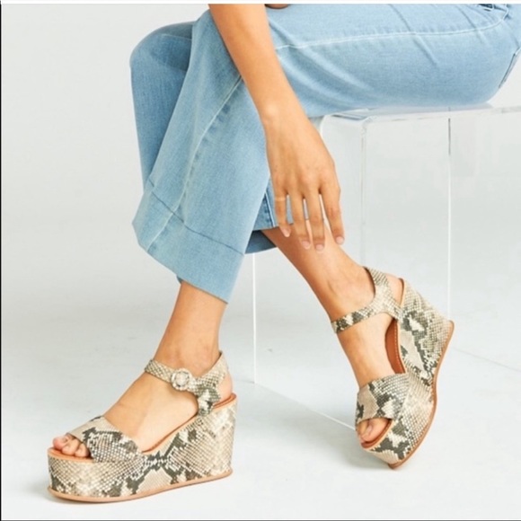 Dolce Vita Shoes - Dolce Vita Datiah Snake Print Wedge